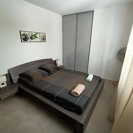 Apartmán T2 Avec Patio Proche Stade De Rugby *